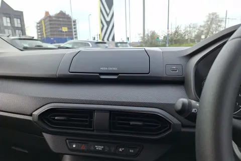 BD22VDX Dacia Jogger 1.0 TCe Essential 5dr Thumbnail #40