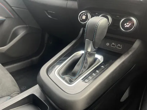 HN74TWF Renault ARKANA 1.6 E-Tech FHEV 145 Esprit Alpine 5dr Auto Thumbnail #19