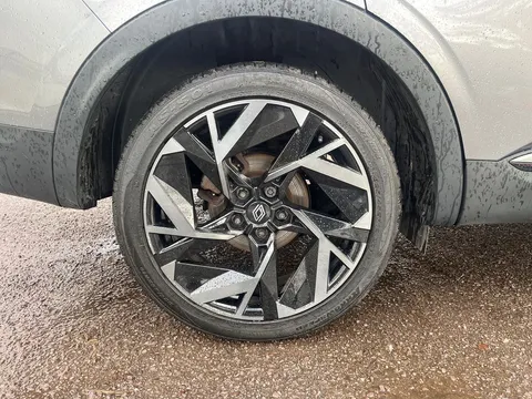 HN74TWF Renault ARKANA 1.6 E-Tech FHEV 145 Esprit Alpine 5dr Auto Thumbnail #32