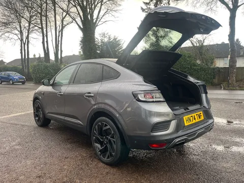 HN74TWF Renault ARKANA 1.6 E-Tech FHEV 145 Esprit Alpine 5dr Auto Thumbnail #25