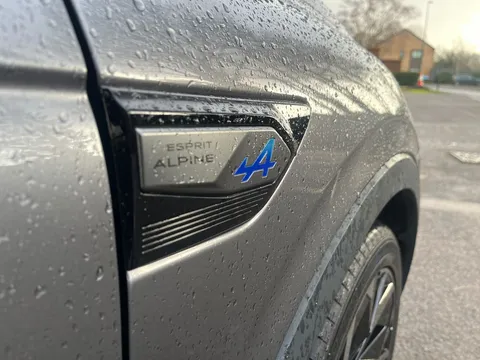 HN74TWF Renault ARKANA 1.6 E-Tech FHEV 145 Esprit Alpine 5dr Auto Thumbnail #27