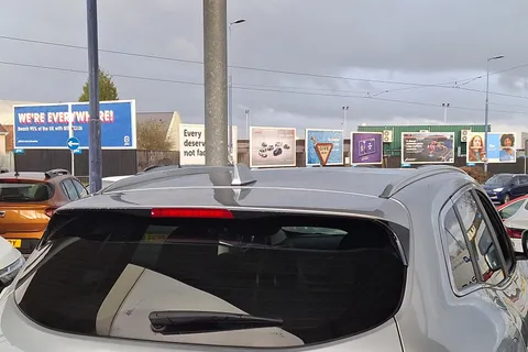 HV69CSO Renault Kadjar 1.3 TCE 160 S Edition 5dr Thumbnail #25