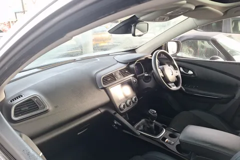 HV69CSO Renault Kadjar 1.3 TCE 160 S Edition 5dr Thumbnail #28
