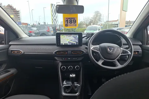 BP71HXR Dacia Sandero Stepway 1.0 TCe Prestige 5dr Thumbnail #5