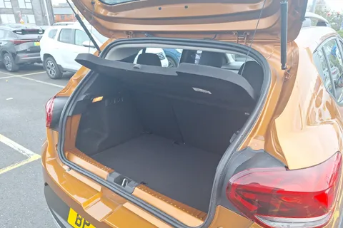 BP71HXR Dacia Sandero Stepway 1.0 TCe Prestige 5dr Thumbnail #21