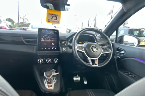 BL73HCA Renault Captur 1.6 E-Tech full hybrid 145 Engineered 5dr Auto Thumbnail #11