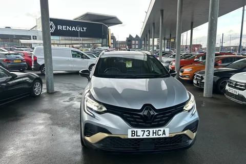 BL73HCA Renault Captur 1.6 E-Tech full hybrid 145 Engineered 5dr Auto Thumbnail #33