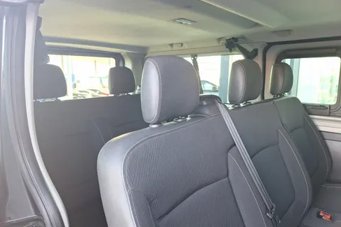 VK23EVJ Renault Trafic LL30 Blue dCi 170 Sport 9 Seater EDC Thumbnail #16