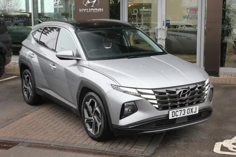 DC73OXJ Hyundai Tucson 1.6 TGDi Hybrid 230 Ultimate 5dr 2WD Auto Thumbnail #1