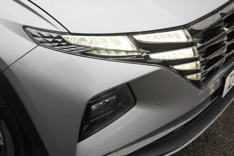 DC73OXJ Hyundai Tucson 1.6 TGDi Hybrid 230 Ultimate 5dr 2WD Auto Thumbnail #6