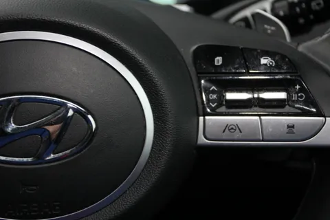 DC73OXJ Hyundai Tucson 1.6 TGDi Hybrid 230 Ultimate 5dr 2WD Auto Thumbnail #24