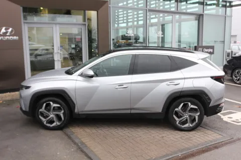 DC73OXJ Hyundai Tucson 1.6 TGDi Hybrid 230 Ultimate 5dr 2WD Auto Thumbnail #36
