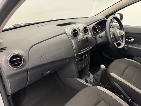 DL70OTM Dacia Sandero Stepway 0.9 TCe Comfort 5dr Thumbnail #12