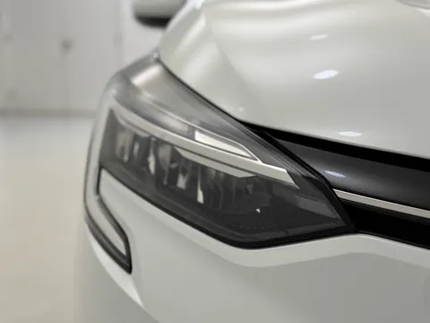 LM70UAP Renault Clio 1.0 TCe 100 Iconic 5dr Auto Thumbnail #28