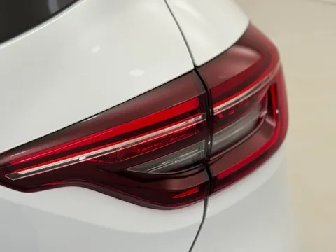 LM70UAP Renault Clio 1.0 TCe 100 Iconic 5dr Auto Thumbnail #29