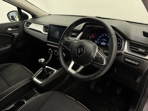 WD72BKA Renault Captur 1.0 TCE 90 Techno 5dr Thumbnail #18