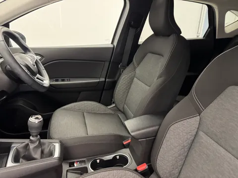 PO22VTJ Renault Captur 1.0 TCE 90 Iconic 5dr Thumbnail #13