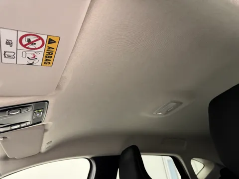 PO22VTJ Renault Captur 1.0 TCE 90 Iconic 5dr Thumbnail #14