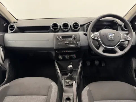 DY72CSZ Dacia Duster 1.0 TCe 90 Essential 5dr Thumbnail #11
