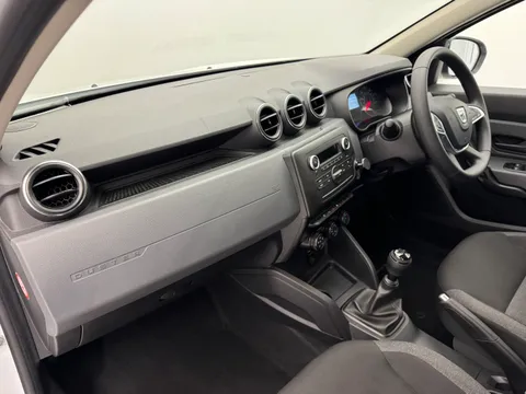 DY72CSZ Dacia Duster 1.0 TCe 90 Essential 5dr Thumbnail #12