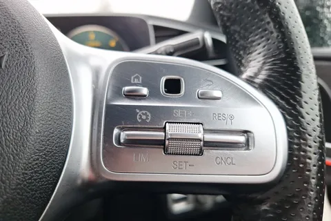 CK20FUA Mercedes-Benz GLE GLE 300d 4Matic AMG Line Premium 5dr 9G-Tronic Thumbnail #35