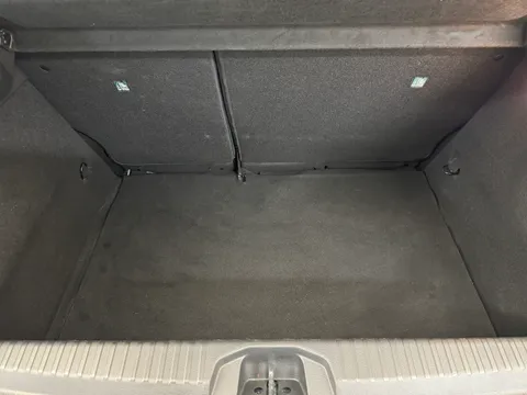 DV24NTG Renault Clio 1.0 TCe 90 Evolution 5dr Thumbnail #10