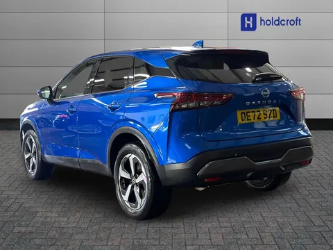 OE72SZD Nissan Qashqai 1.3 DiG-T MH 158 N-Connecta 5dr Thumbnail #4