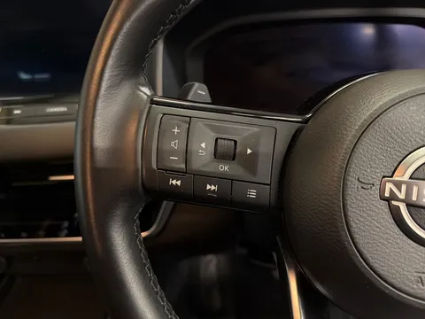 OE72SZD Nissan Qashqai 1.3 DiG-T MH 158 N-Connecta 5dr Thumbnail #25