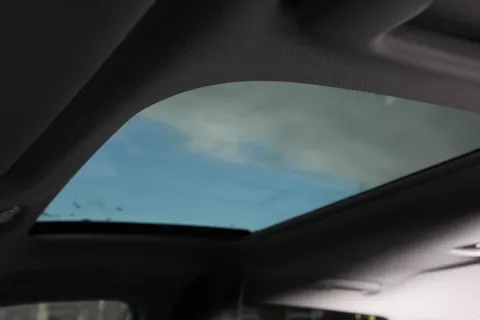 EN25BBU Hyundai Kona 160kW Ultimate 65kWh 5dr Auto [Lux Pack] Thumbnail #11