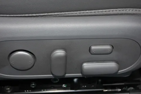 EN25BBU Hyundai Kona 160kW Ultimate 65kWh 5dr Auto [Lux Pack] Thumbnail #20