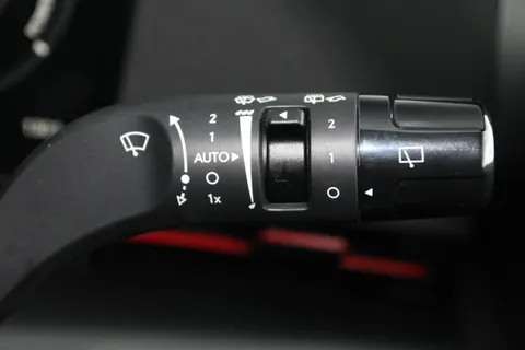 MV75XBH Hyundai Kona 1.6 Hybrid 129 N Line 5dr DCT Thumbnail #24