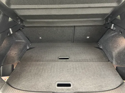 YB22MDX Nissan Qashqai 1.3 DiG-T MH N-Connecta [Glass Roof] 5dr Thumbnail #11