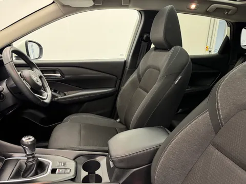 YB22MDX Nissan Qashqai 1.3 DiG-T MH N-Connecta [Glass Roof] 5dr Thumbnail #12