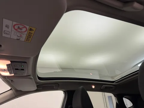 YB22MDX Nissan Qashqai 1.3 DiG-T MH N-Connecta [Glass Roof] 5dr Thumbnail #13