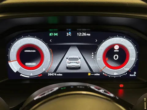 YB22MDX Nissan Qashqai 1.3 DiG-T MH N-Connecta [Glass Roof] 5dr Thumbnail #27