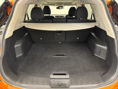 DE21GXL Nissan X-Trail 1.7 dCi N-Connecta 5dr 4WD Thumbnail #9