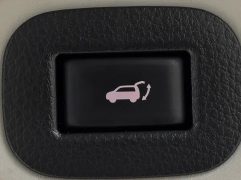 DE21GXL Nissan X-Trail 1.7 dCi N-Connecta 5dr 4WD Thumbnail #10