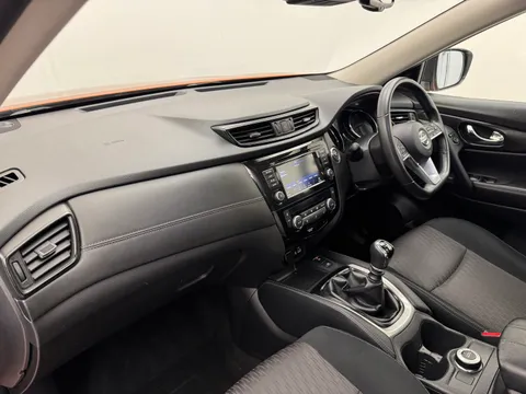 DE21GXL Nissan X-Trail 1.7 dCi N-Connecta 5dr 4WD Thumbnail #13