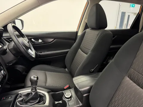 DE21GXL Nissan X-Trail 1.7 dCi N-Connecta 5dr 4WD Thumbnail #14