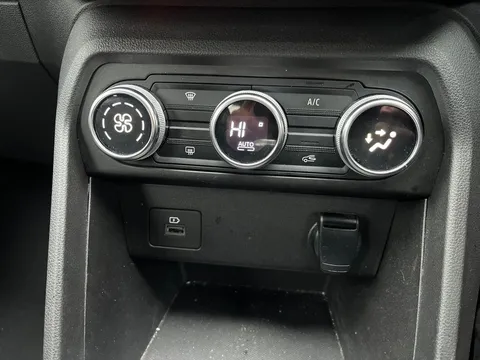 BP71RVZ Dacia Sandero Stepway 1.0 TCe Prestige 5dr Thumbnail #12