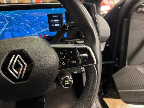 BL72XBT Renault Megane E-Tech EV60 160kW Launch Edition 60kWh OC 5dr Auto Thumbnail #16