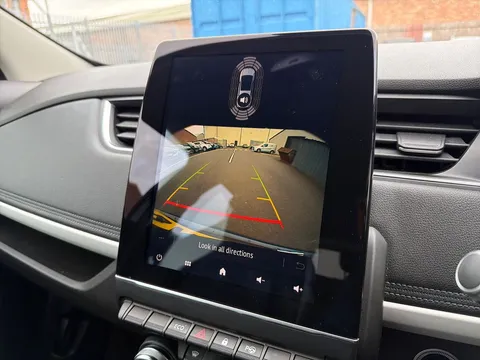 VK71FDX Renault Zoe 100kW Riviera Limited Edn R135 50kWh RC 5dr Auto Thumbnail #17