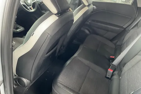 HV20ELO Renault Captur 1.5 dCi 95 S Edition 5dr Thumbnail #10