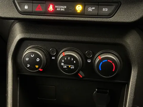 DU23YYL Dacia Sandero 1.0 Tce Essential 5dr Thumbnail #24