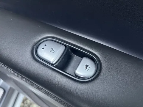 18 of 39 for Hyundai Ioniq 5 160kW Ultimate 73 kWh 5dr Auto - ZERO DEPOSIT FINANCE AND CASHBACK AVAILABLE