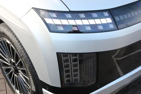 LM75OCR Hyundai Ioniq 9 226kW Calligraphy 110kWh 5dr AWD Auto Thumbnail #4