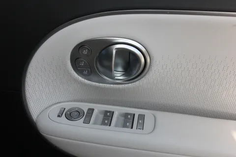 LM75OCR Hyundai Ioniq 9 226kW Calligraphy 110kWh 5dr AWD Auto Thumbnail #20