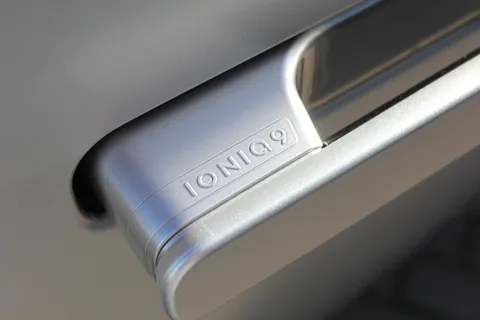 LM75OCR Hyundai Ioniq 9 226kW Calligraphy 110kWh 5dr AWD Auto Thumbnail #39