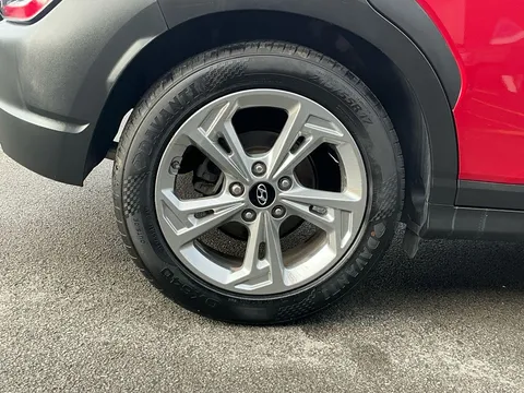 13 of 29 for Hyundai Kona 1.0 TGDi 48V MHEV SE Connect 5dr - ZERO DEPOSIT FINANCE & CASHBACK AVAILABLE