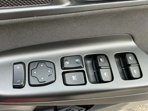 20 of 29 for Hyundai Kona 1.0 TGDi 48V MHEV SE Connect 5dr - ZERO DEPOSIT FINANCE & CASHBACK AVAILABLE